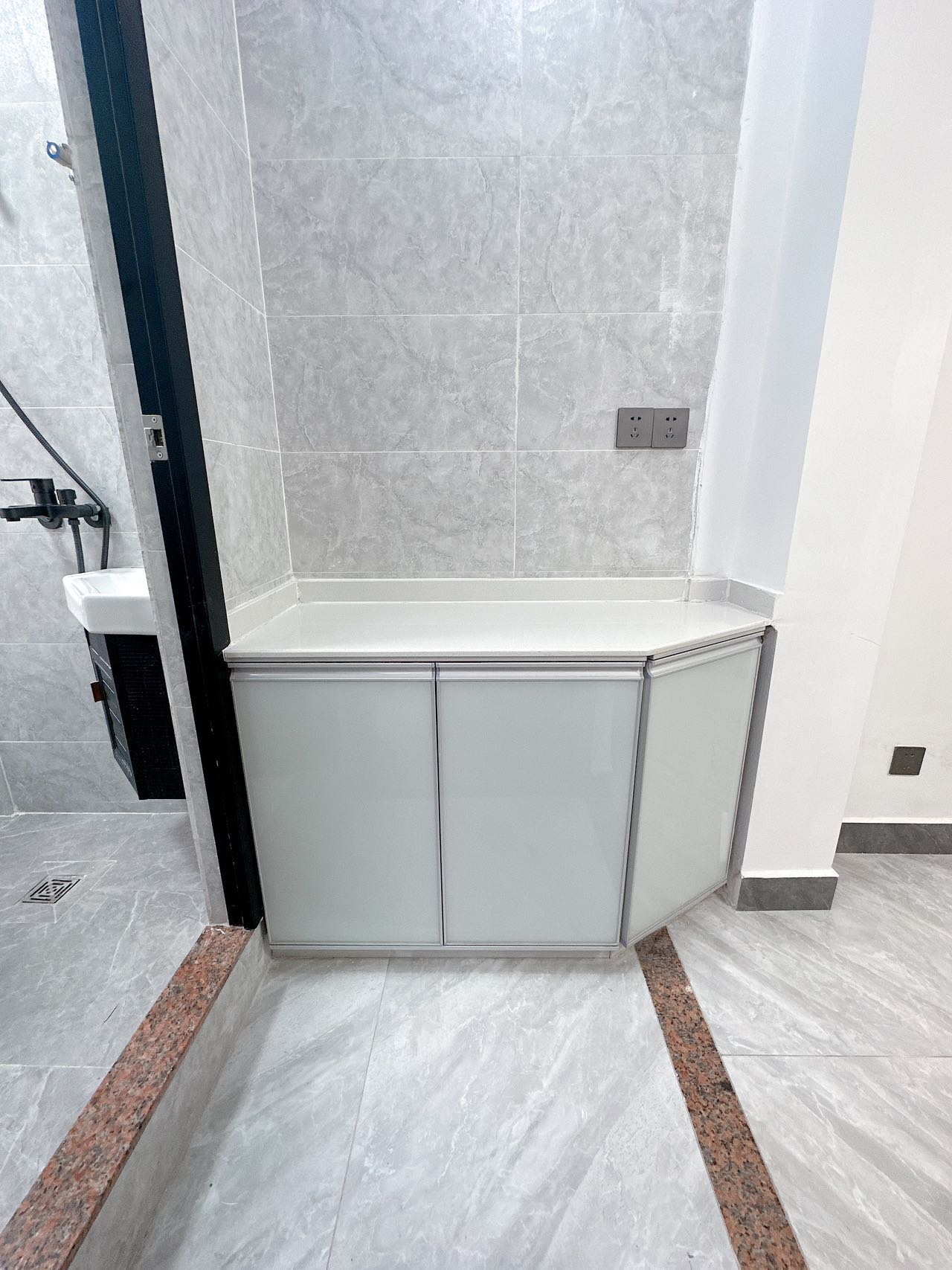 1748334723307544.jpg 955ca396549907e668a0970e3b716f06.jpg