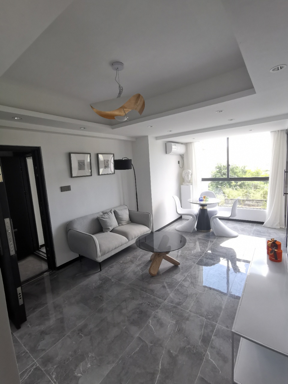 龍華小產(chǎn)權房