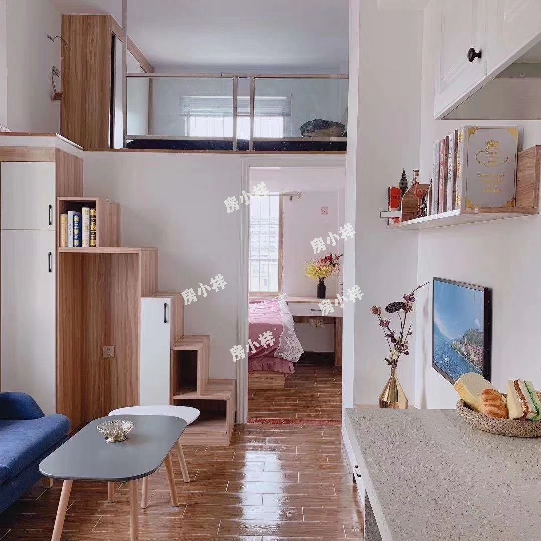 小產(chǎn)權房客廳