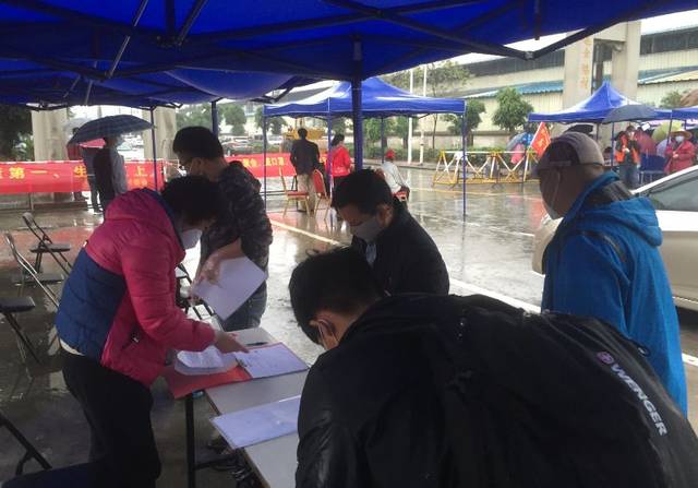 詳細(xì)想象就是公務(wù)員優(yōu)先購買限價房