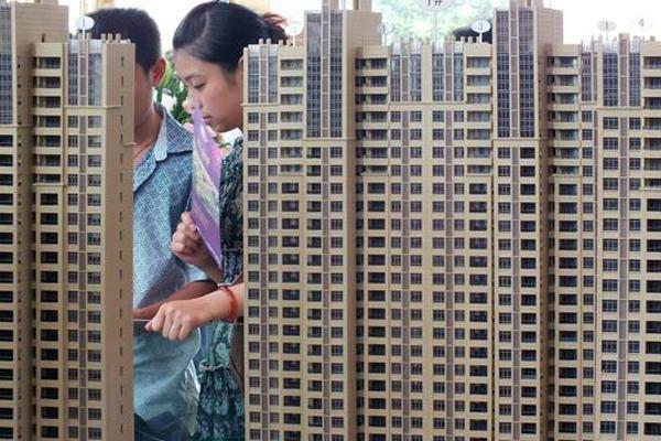 董某對(duì)兩個(gè)親戚說(shuō)了可以買(mǎi)到廣渠門(mén)回遷房