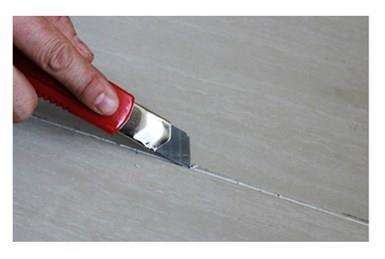 物業(yè)看過說(shuō)是鄰居衛(wèi)生間的防水有問題