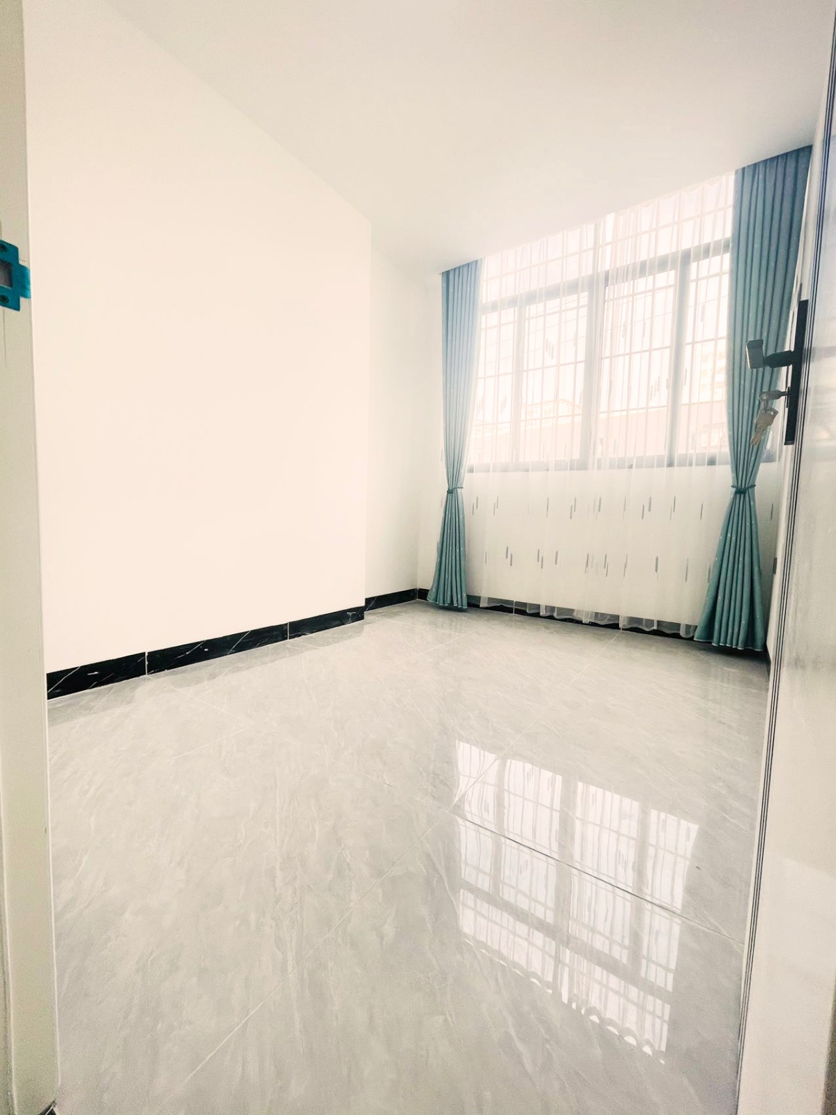 深圳龍華小產(chǎn)權房|龍勝學府104戶型