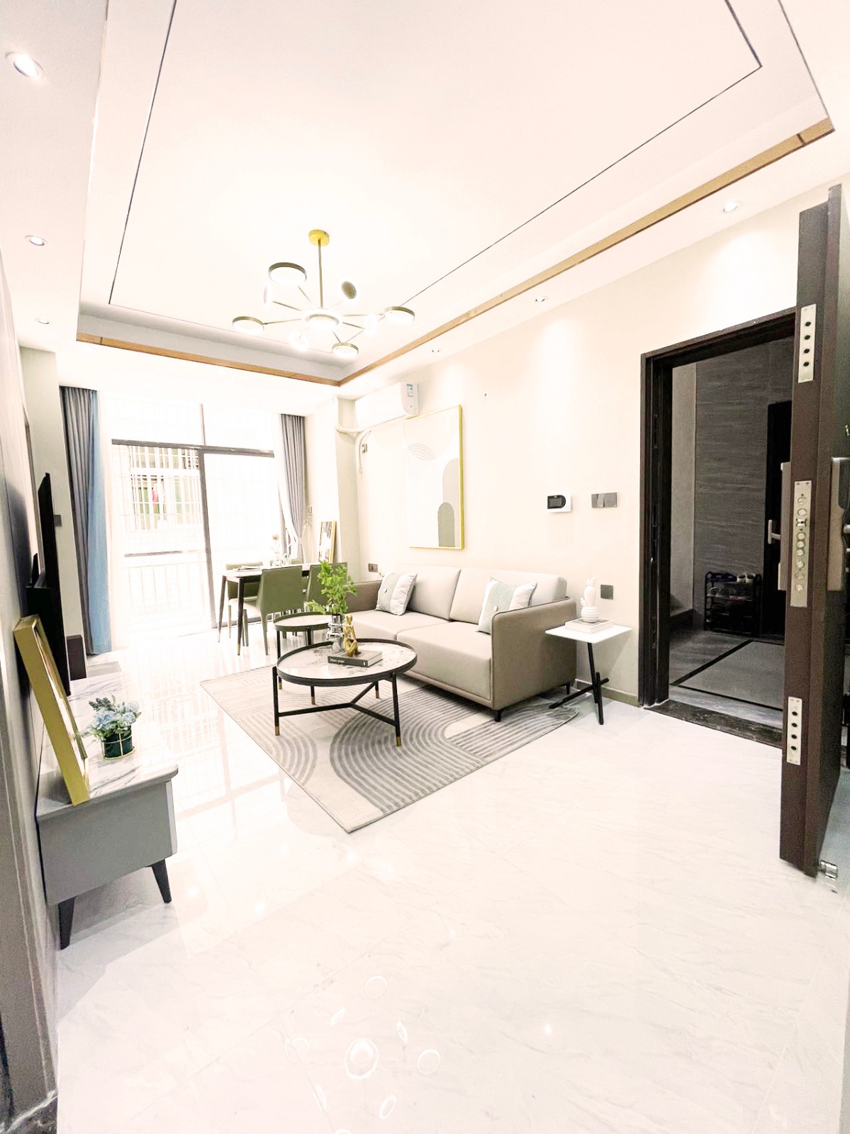 深圳龍華小產(chǎn)權(quán)房|觀馨雅苑29.8萬(wàn)/套   茜坑地鐵口