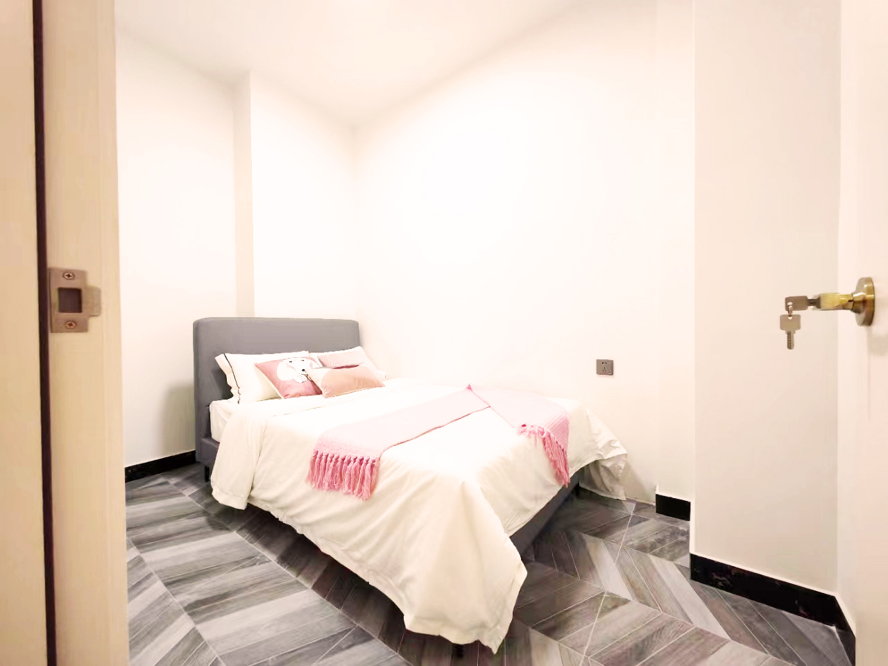 深圳龍崗小產(chǎn)權房|愛聯(lián)明庭